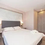 New Vip Aparts Deribasovskaia *