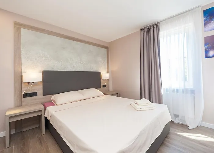 New Vip Aparts Deribasovskaia Odesa